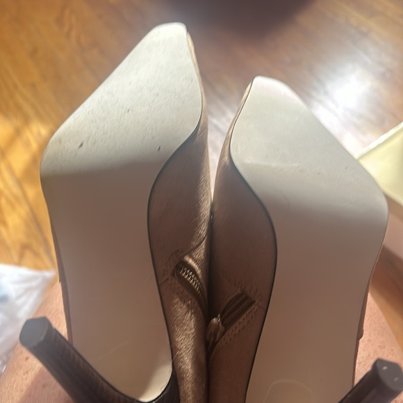 Never worn not in box great mid calf boots - Picture 4 of 6